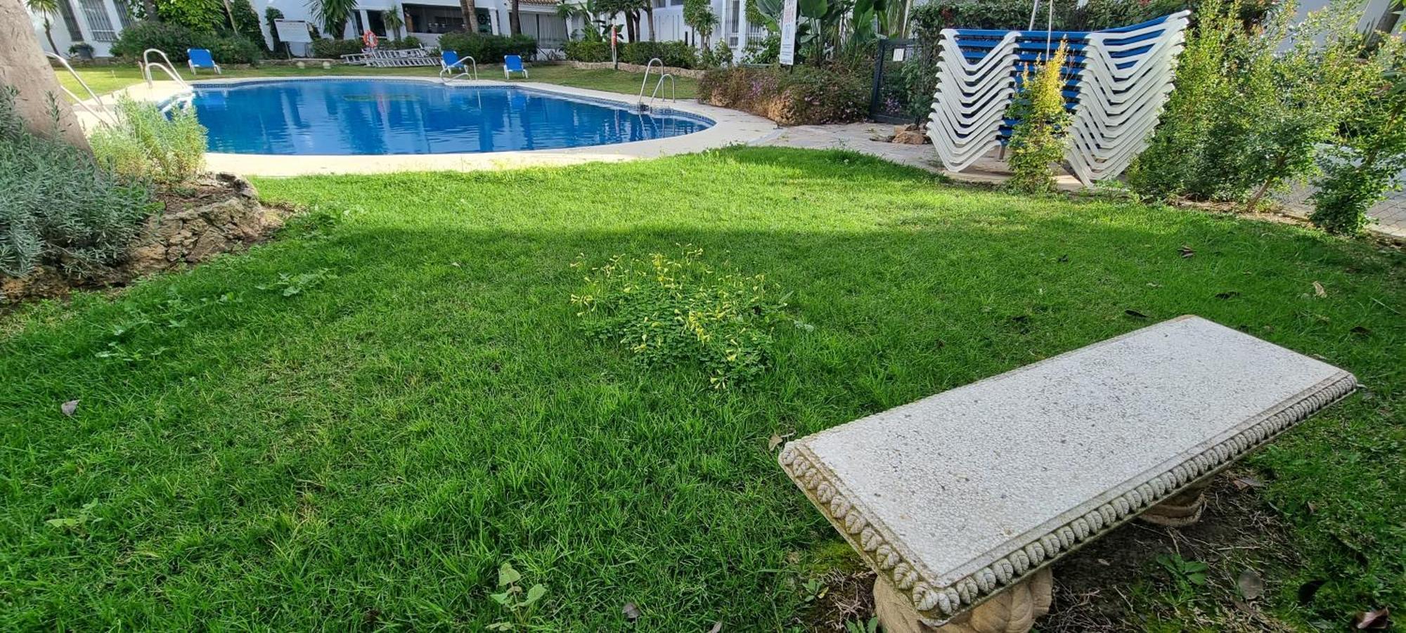 4 Bed House With Pool Walk To Puerto Banus Fast Internet Сasa de vacaciones