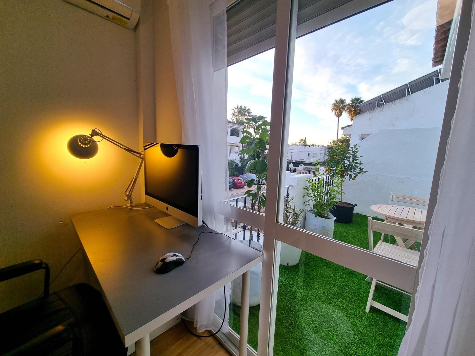 4 Bed House With Pool Walk To Puerto Banus Fast Internet Сasa de vacaciones *